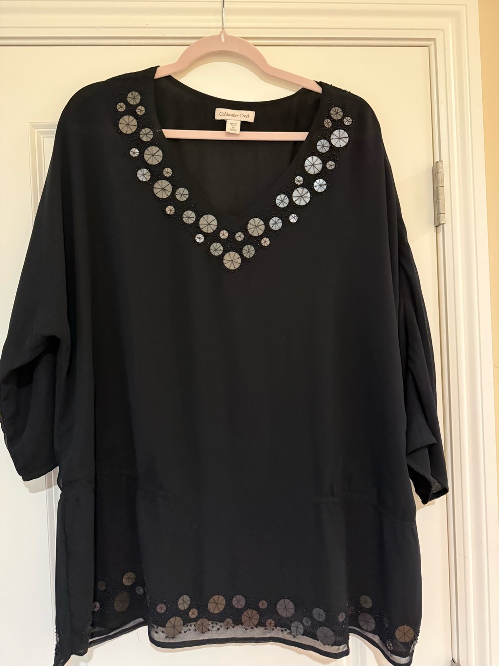 Coldwater Creek 2x Black Embellished V-Neck Women's Top